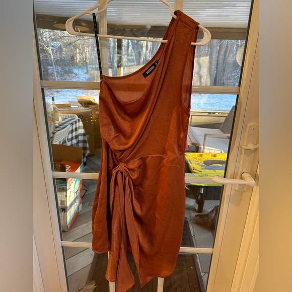 Missguided One Shoulder Mini Dress - Picture 2 of 3